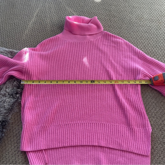 Urban outfitters size small turtleneck - Picture 5 of 6